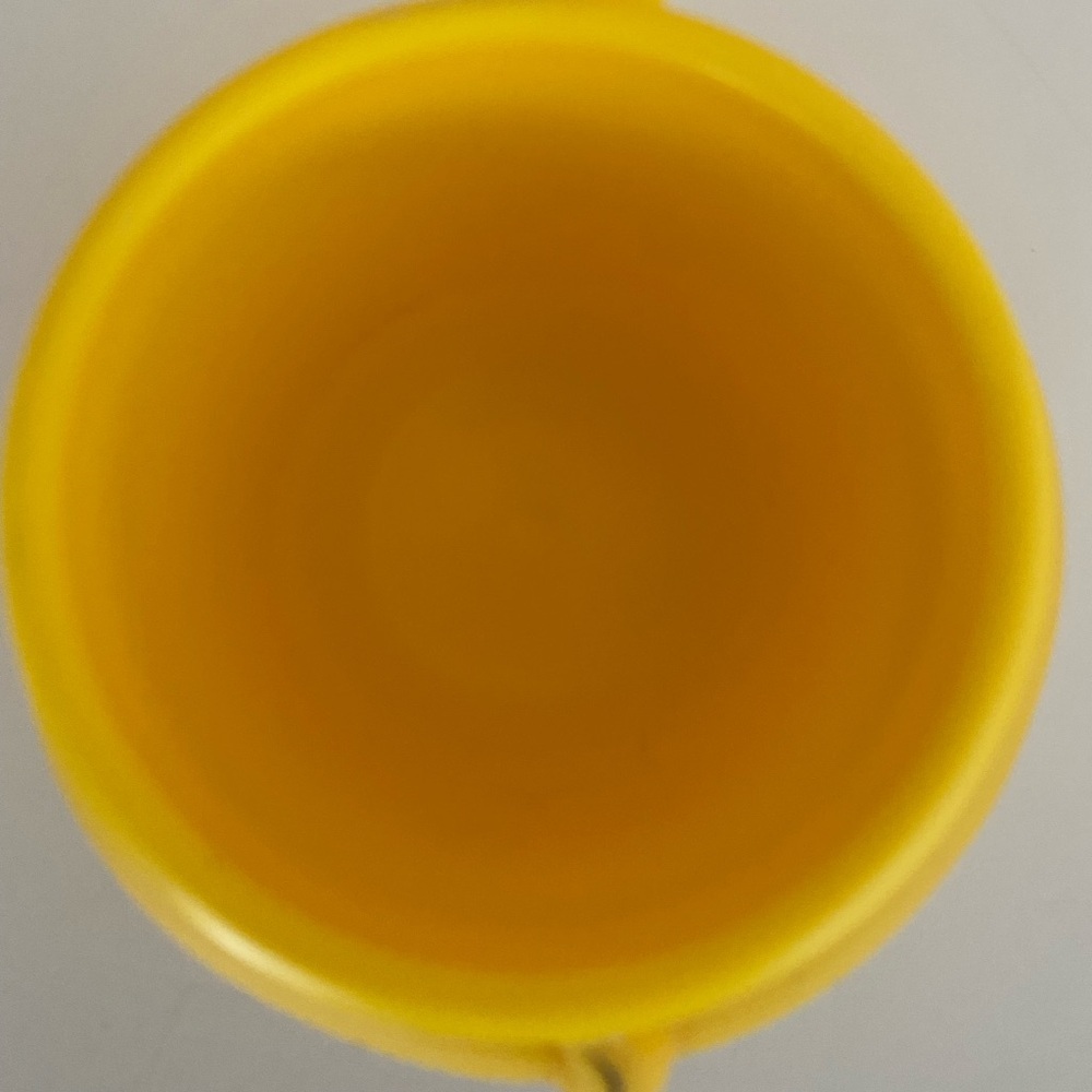 1992 Tweety Bird Looney Tunes Mug Hard Plastic Yellow Coffee Mug Vintage - Picture 7 of 12